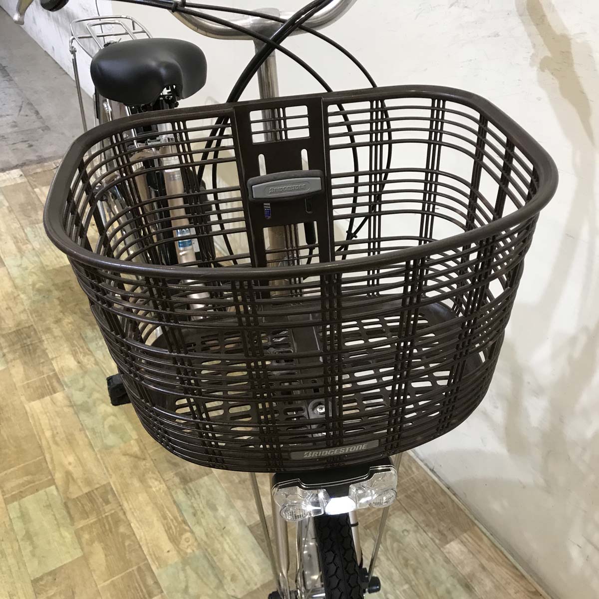 ブリヂストン アシスタDX ベージュ 26インチ KG059 【中古車】