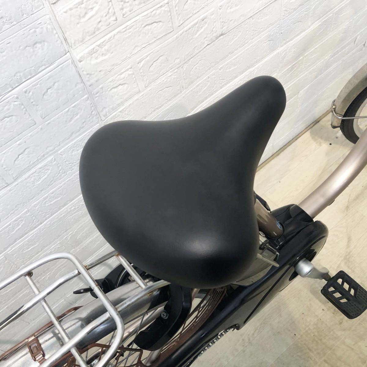 中古電動自転車 新品バッテリー  スズキ LOVE SNA ブラウン 26インチ YH087
