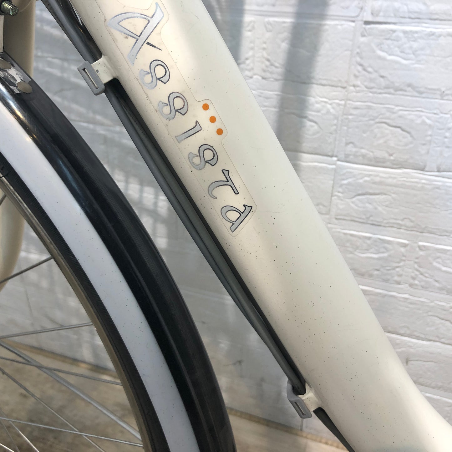 ブリヂストン アシスタ ホワイト 26インチ YQ043 【中古車】