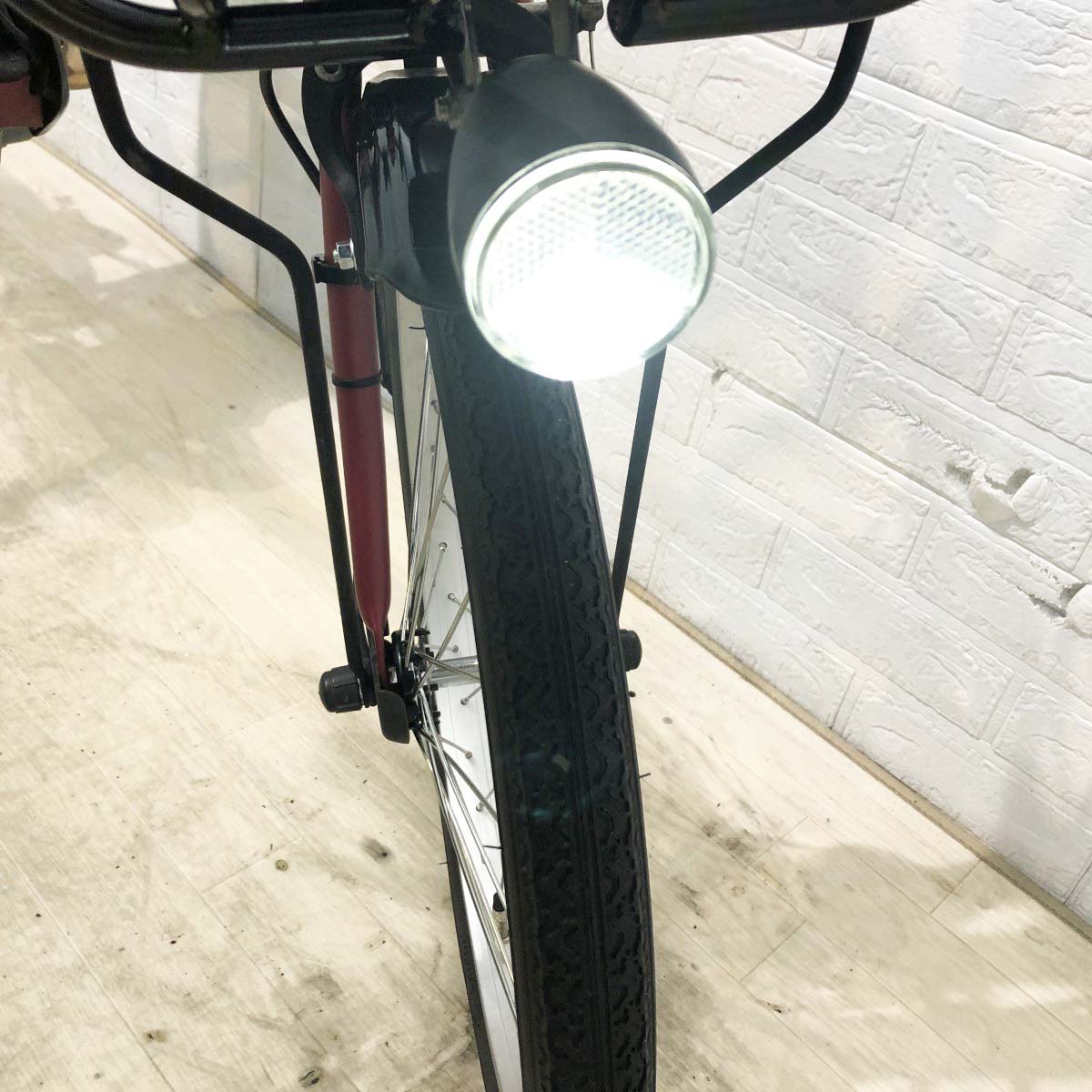 パナソニック グリッター レッド 20インチ YH093 【中古車】