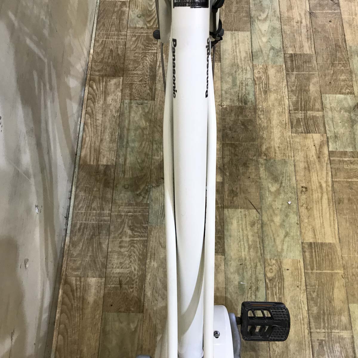 【１万円引き！】パナソニック カラーズ ホワイト 26インチ KG070 【中古車】