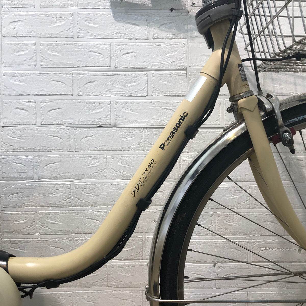 中古電動自転車 パナソニック ビビ DX SD ベージュ 26インチ YC077 – e