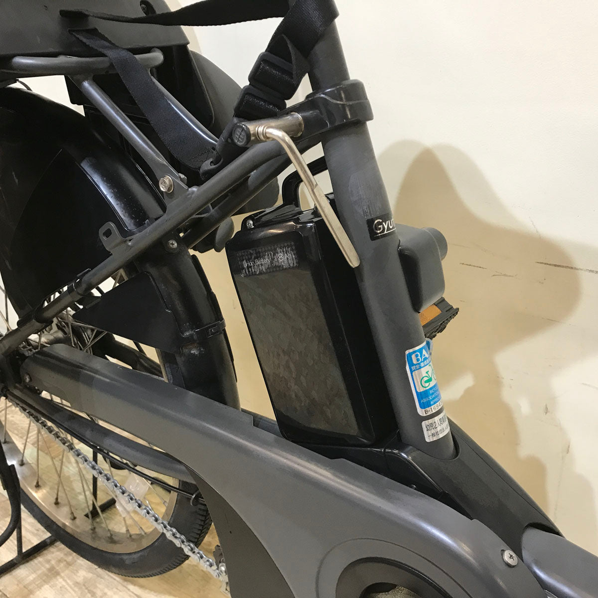 パナソニック ギュット ステージ 22 グレー 22インチ KS080【中古車】
