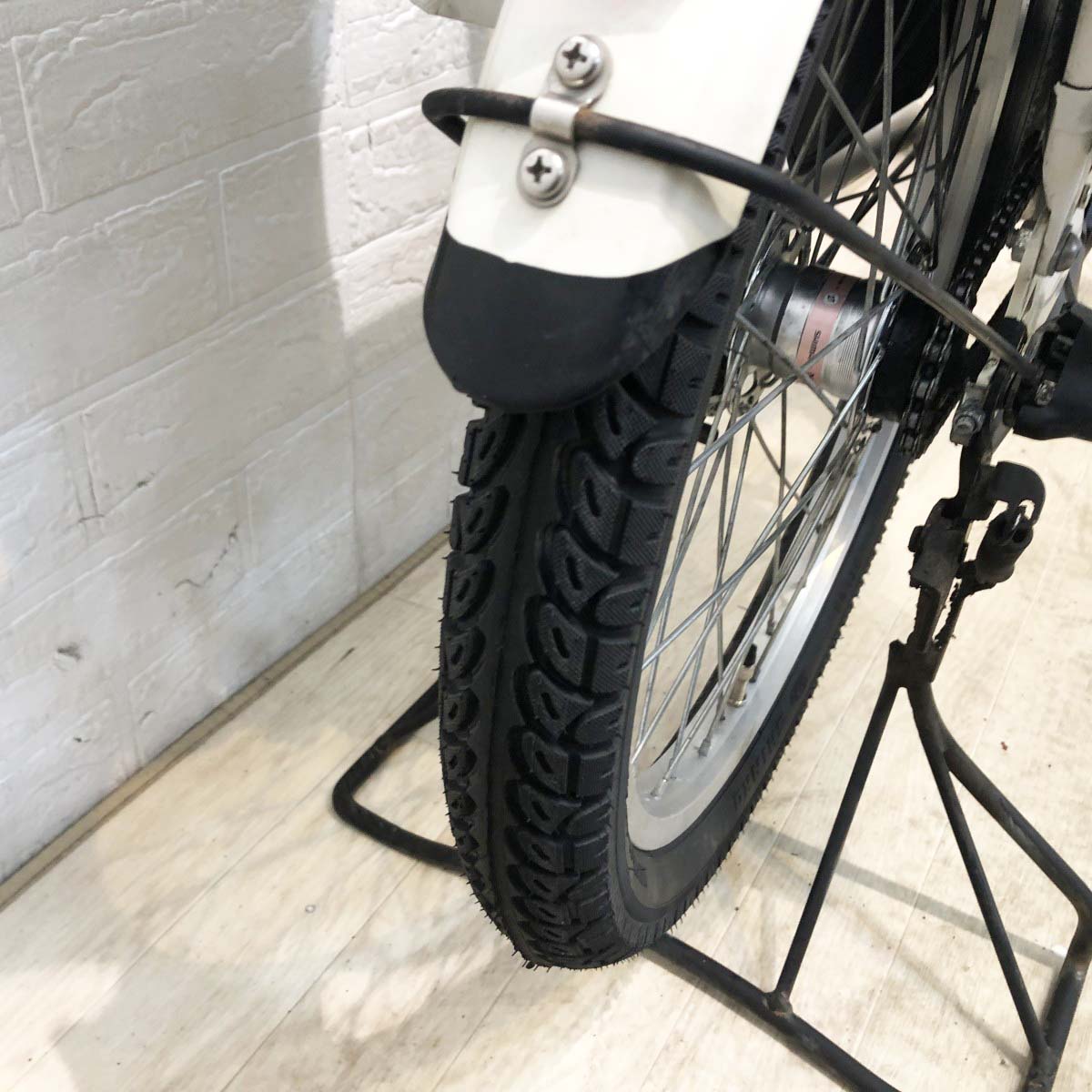 ブリヂストン ビッケ2e ホワイト 20インチ YH100 【中古車】