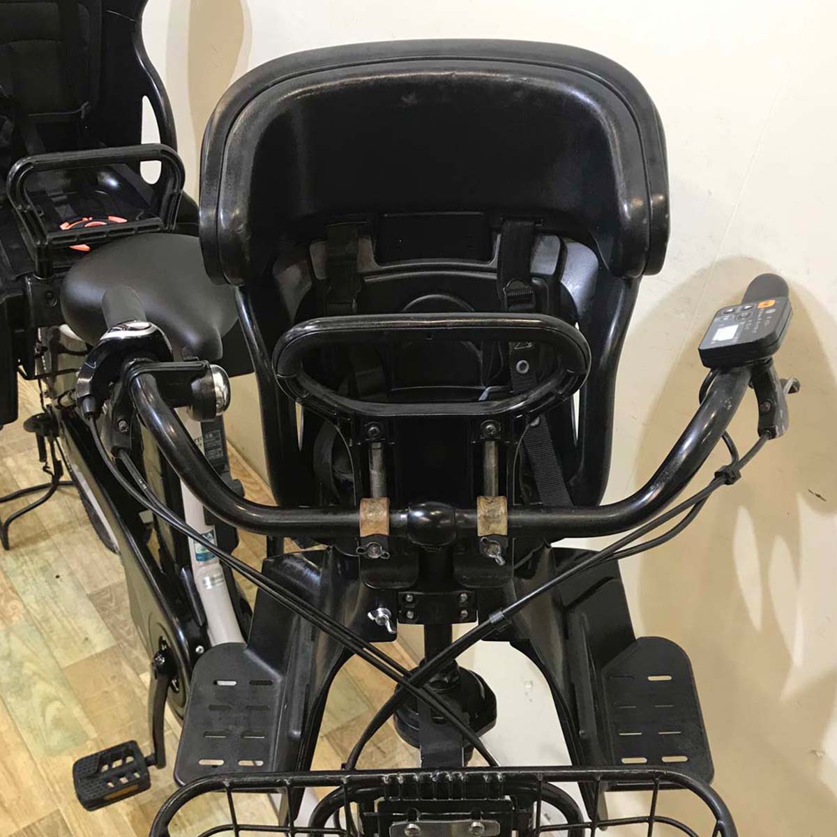 パナソニック ギュット アニーズ グレージュ 20インチ KB068【中古車】