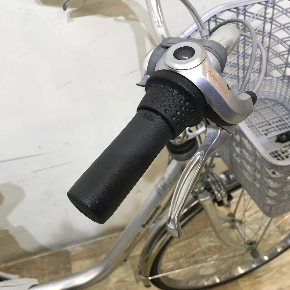 中古電動自転車 パナソニック ビビ DX シルバー 24インチ KB070