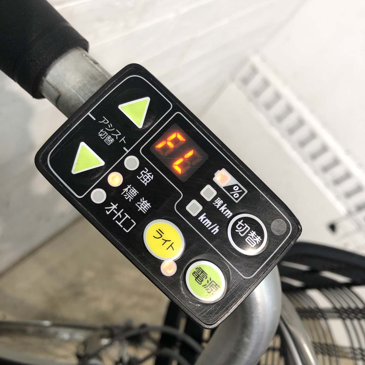 中古電動自転車 ブリヂストン アシスタ DX シルバー 26インチ YD002