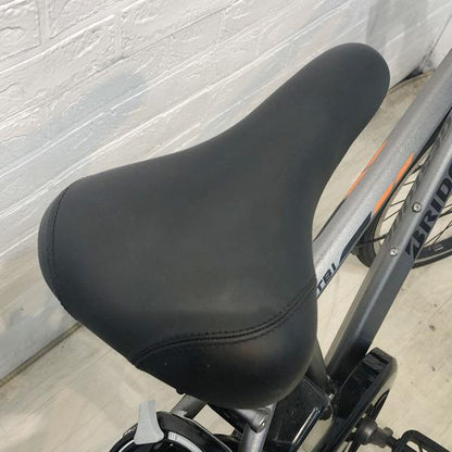 ブリヂストン TB1e グレー 27インチ SR424Y 【中古車】