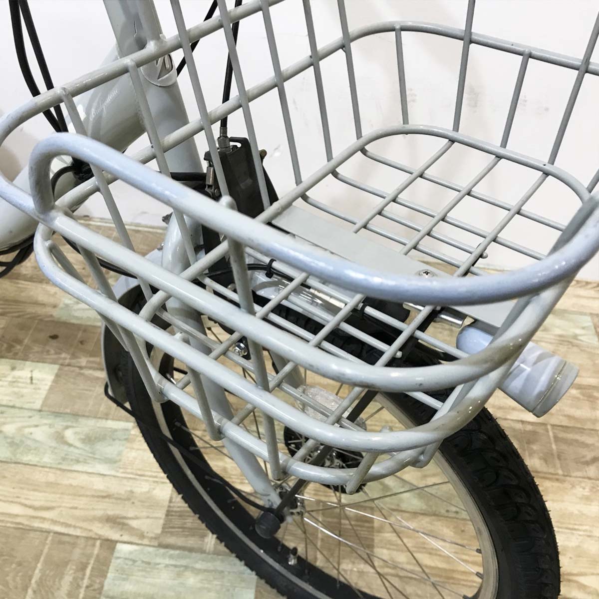 ブリヂストン ビッケ2e グレー 20インチ KK037 【中古車】