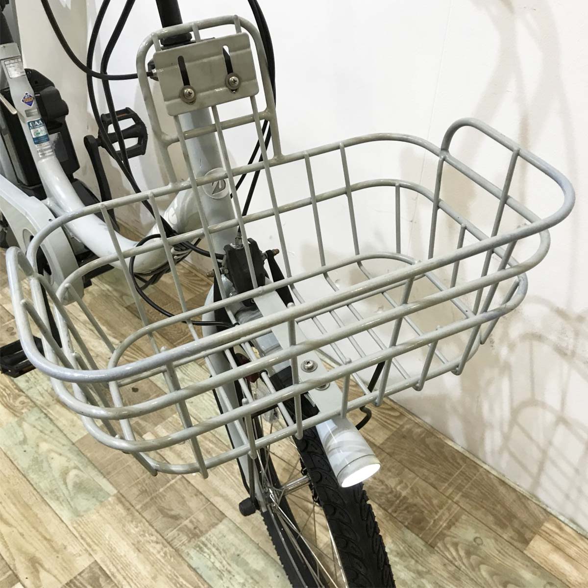ブリヂストン ビッケ2e グレー 20インチ KK037 【中古車】