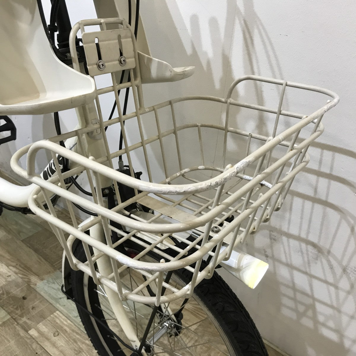 ブリヂストン ビッケ2e ホワイト 20インチ KK052 【中古車】