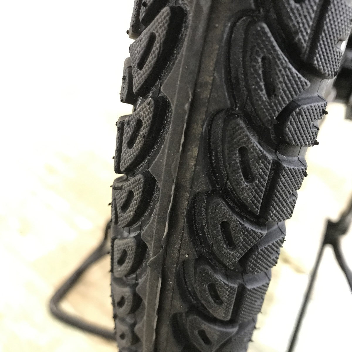 ブリヂストン ビッケ2e ホワイト 20インチ KK052 【中古車】