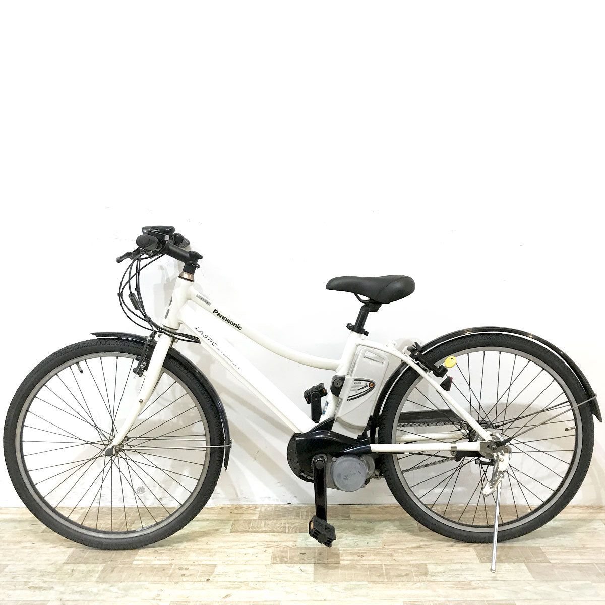 パナソニック ラスティック ホワイト 26インチ KK058 【中古車】
