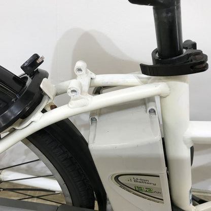 パナソニック ラスティック ホワイト 26インチ KK058 【中古車】