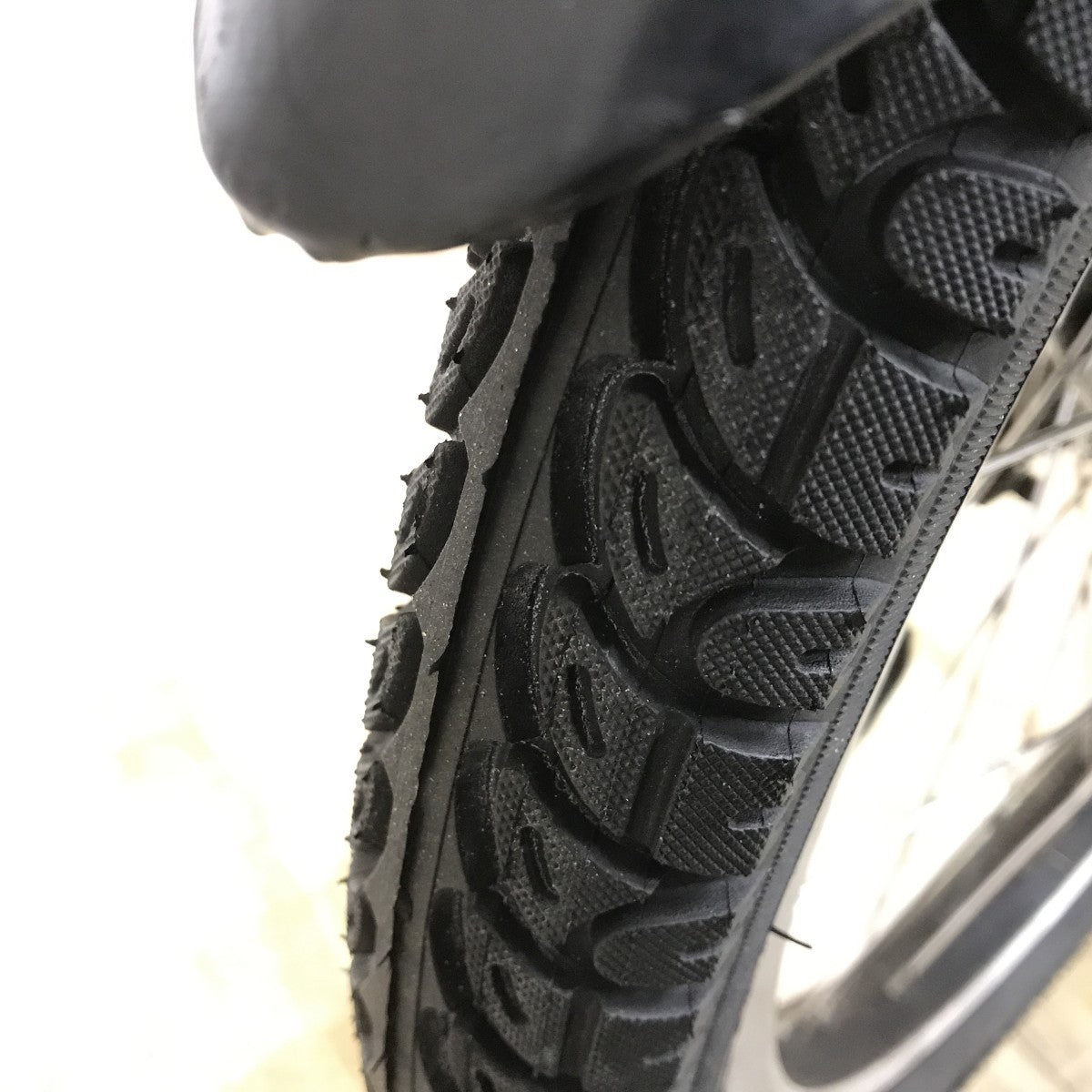 ブリヂストン ビッケ2e ホワイト 20インチ KK065 【中古車】