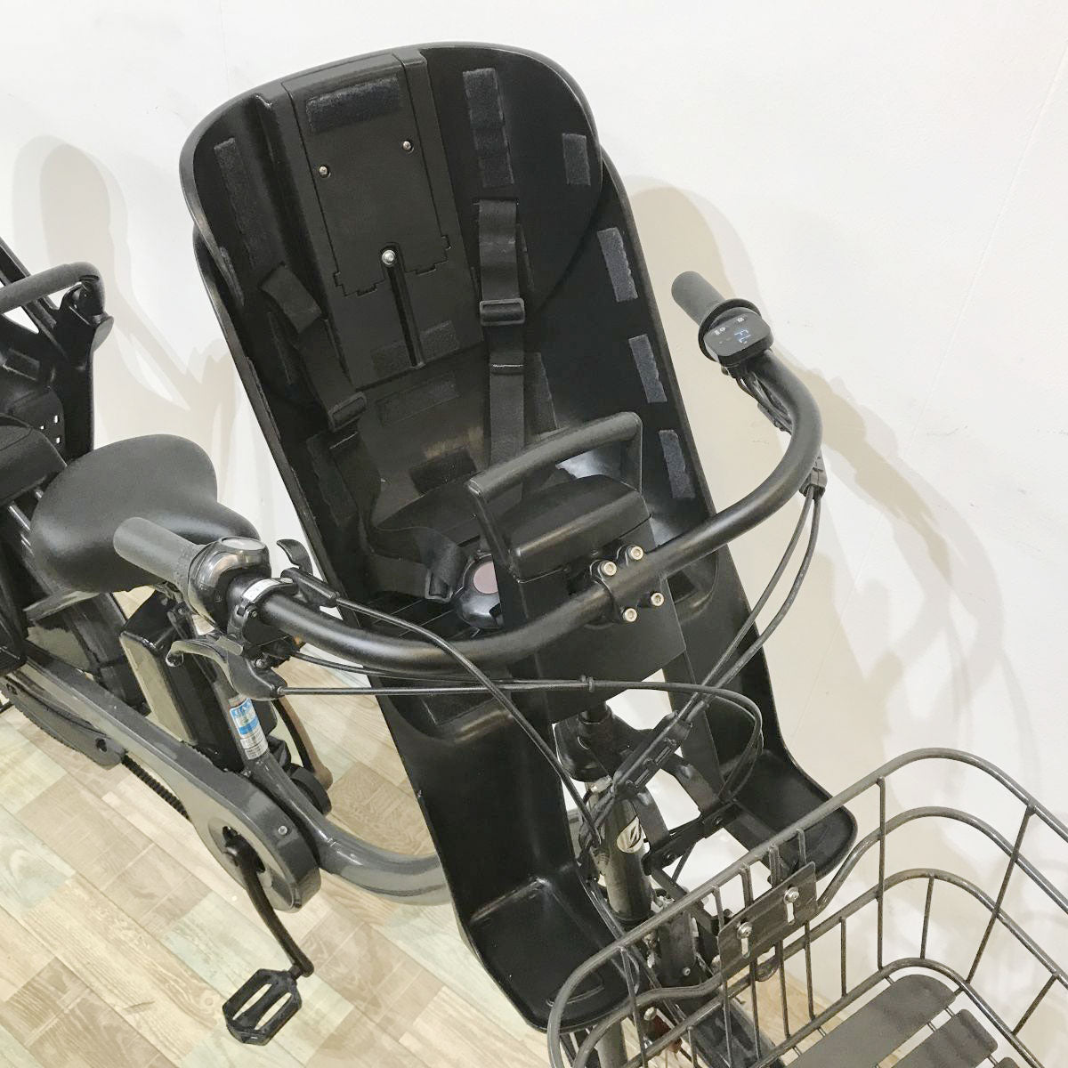 ブリヂストン ビッケモブdd（デュアルドライブ） グレー 24×20インチ KK067 【中古車】