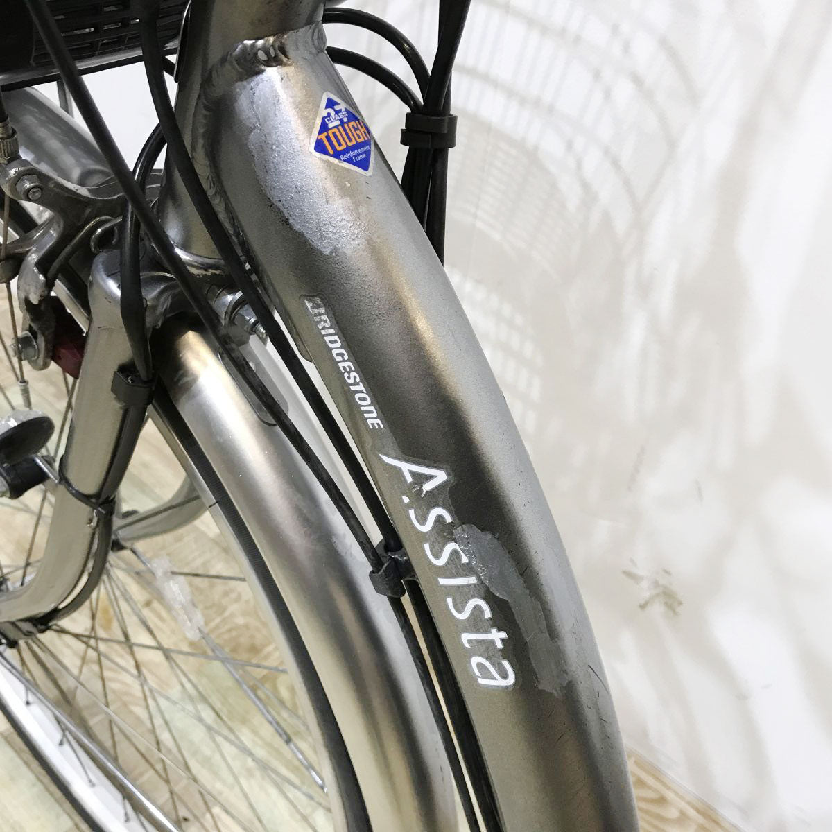 ブリヂストン アシスタファイン シルバー 26インチ KK071 【中古車】