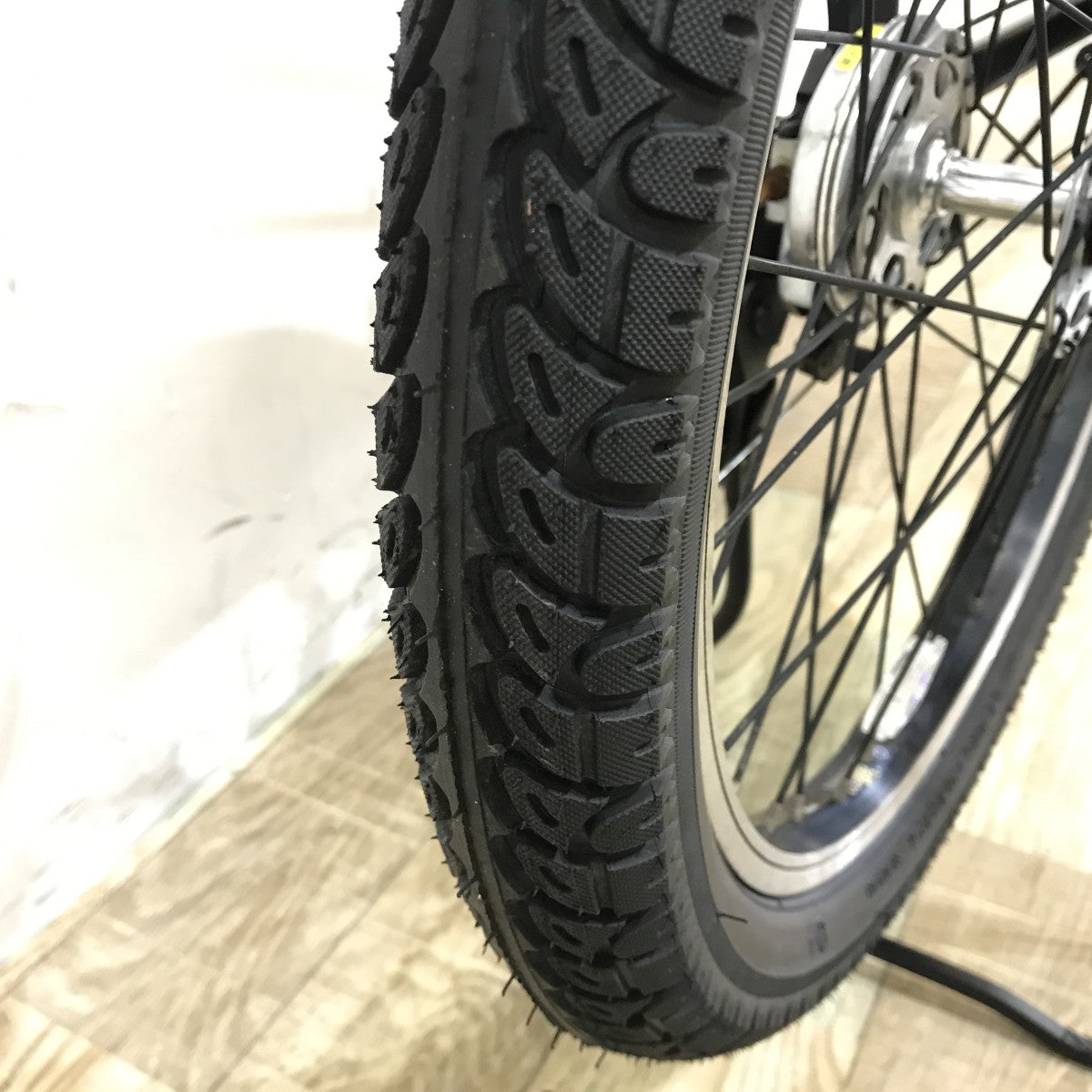 パナソニック SW ブラック 20インチ KK084 【中古車】