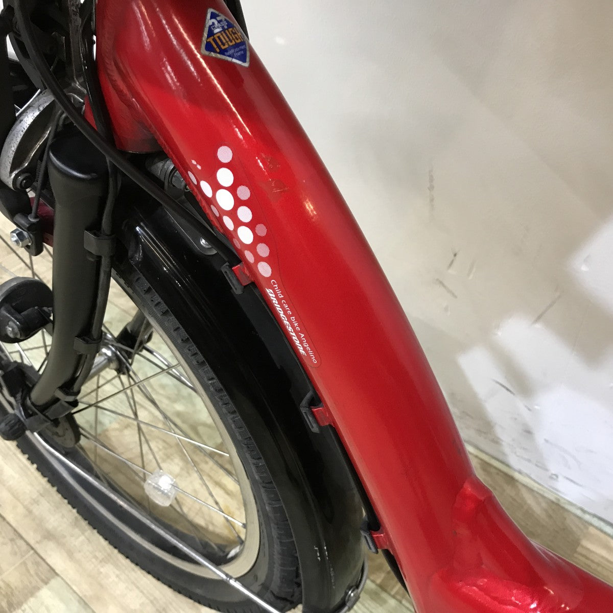 ブリヂストン アンジェリーノプティットe レッド 20インチ KK085 【中古車】