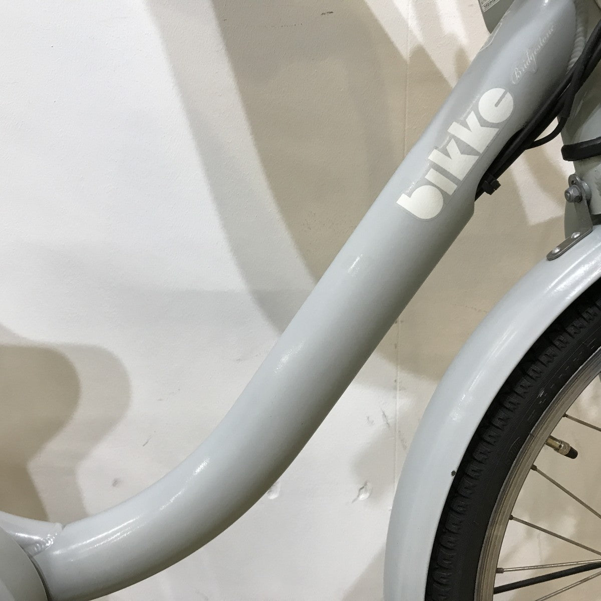 中古電動自転車 ブリヂストン ビッケモブdd ブルー 20インチ KK086