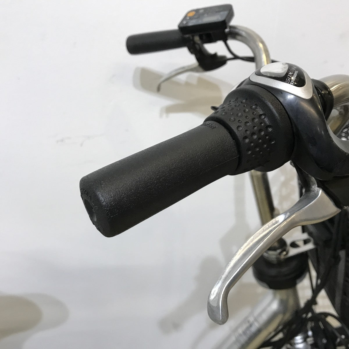 中古電動自転車 パナソニック ビビDX シルバー 26インチ KK088