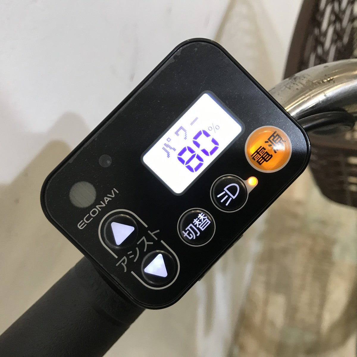 中古電動自転車 パナソニック ビビDX ホワイト 26インチ KK090