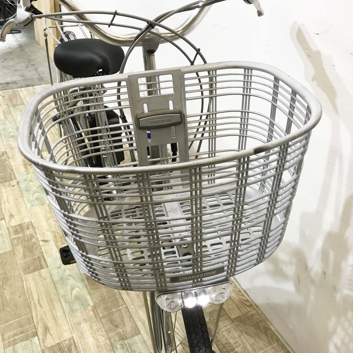ブリヂストン アシスタDX シルバー 26インチ KK100 【中古車】