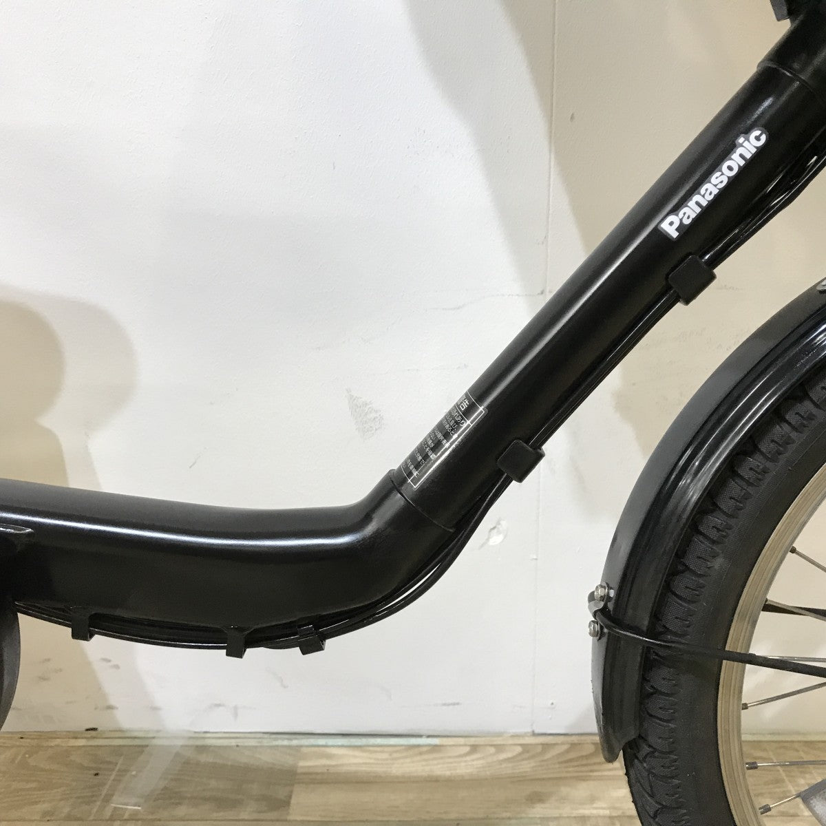 パナソニック ギュットミニDX ブラック 20インチ KL010 【中古車】