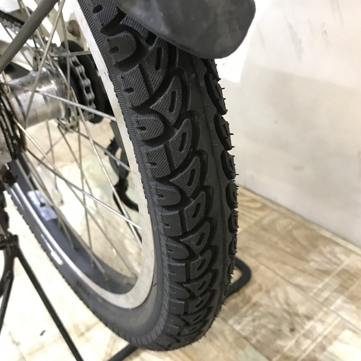 中古電動自転車 ブリヂストン ビッケ2e ホワイト 20インチ KL044