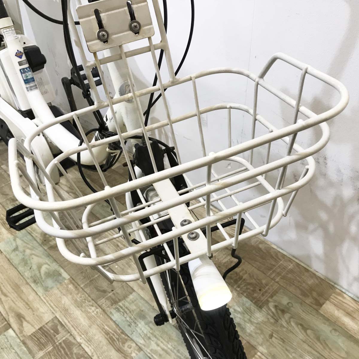 ブリヂストン ビッケ2e ホワイト 20インチ KL044 【中古車】