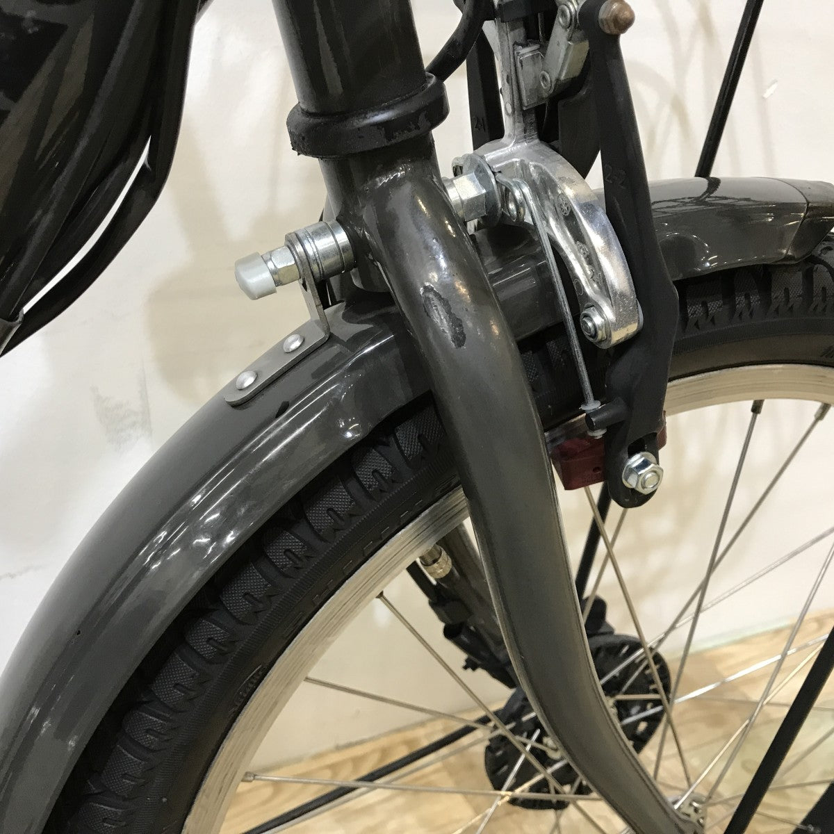 ブリヂストン ビッケe グレー 20インチ KL051 【中古車】