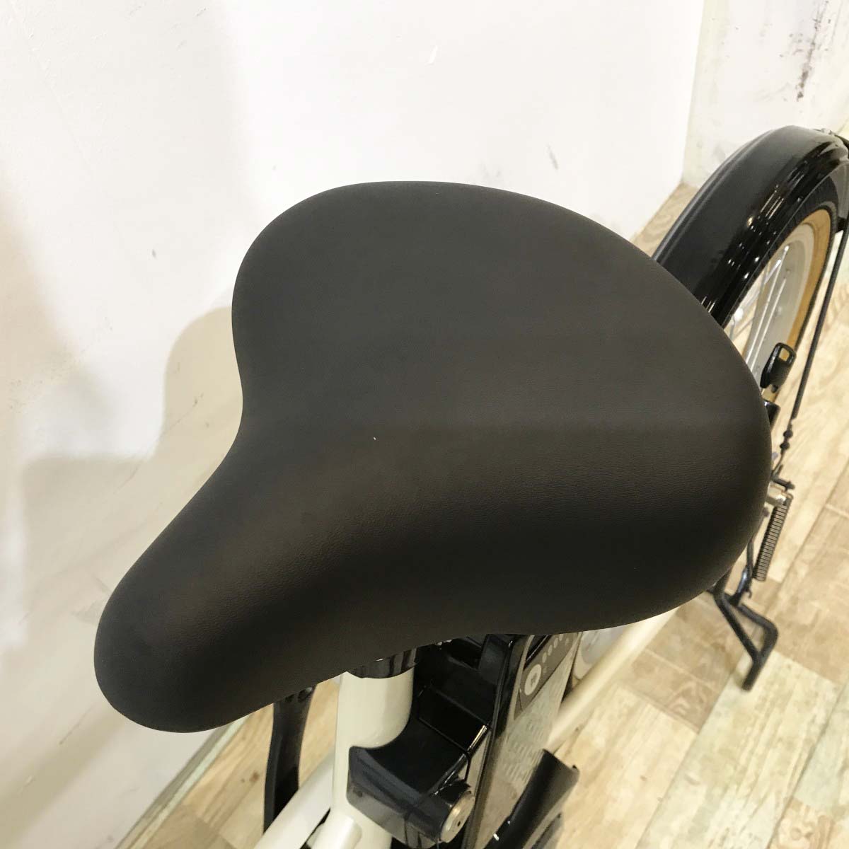 パナソニック グリッター ホワイト 20インチ KL102 【中古車】