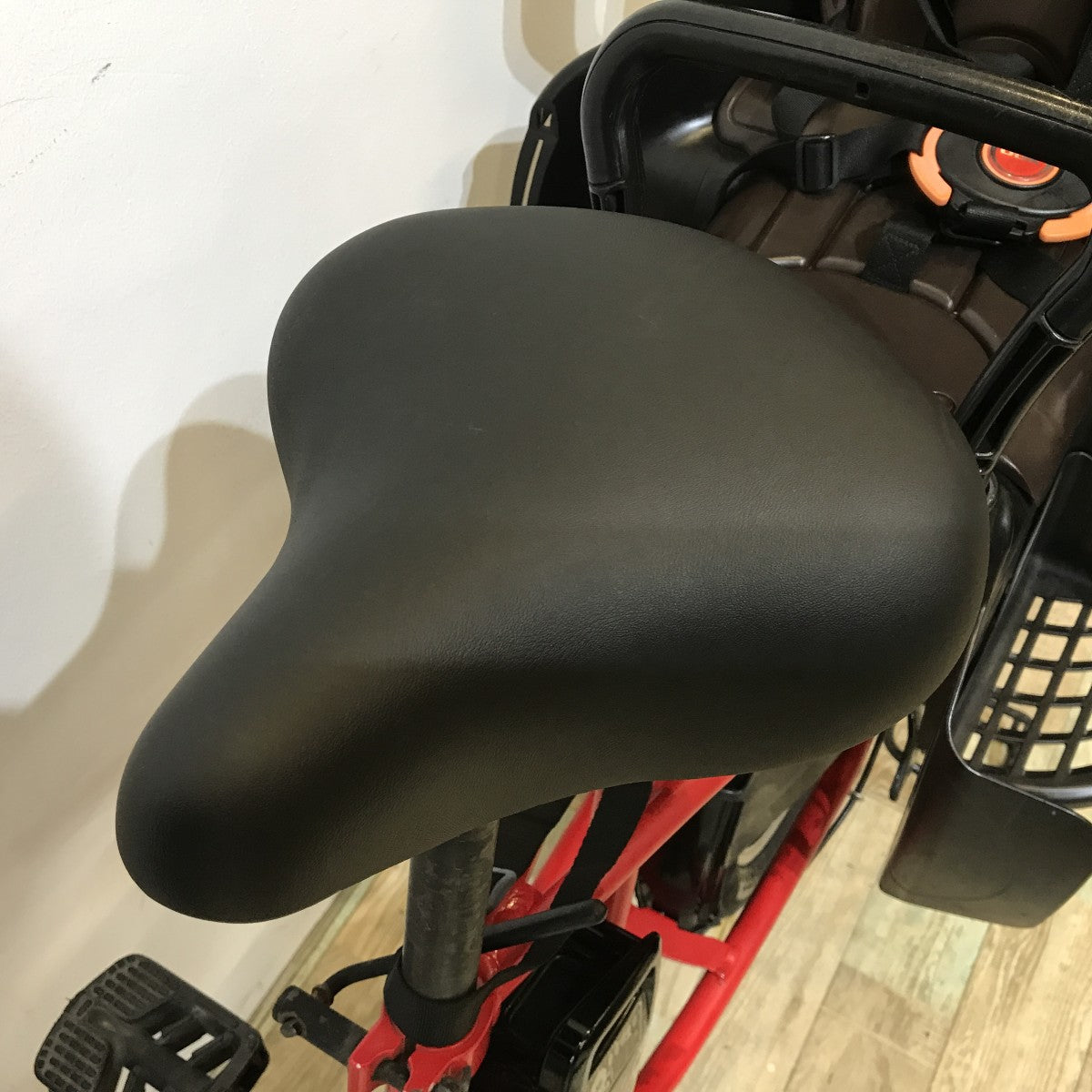 パナソニック ギュットアニーズ レッド 20インチ KL106 【中古車】