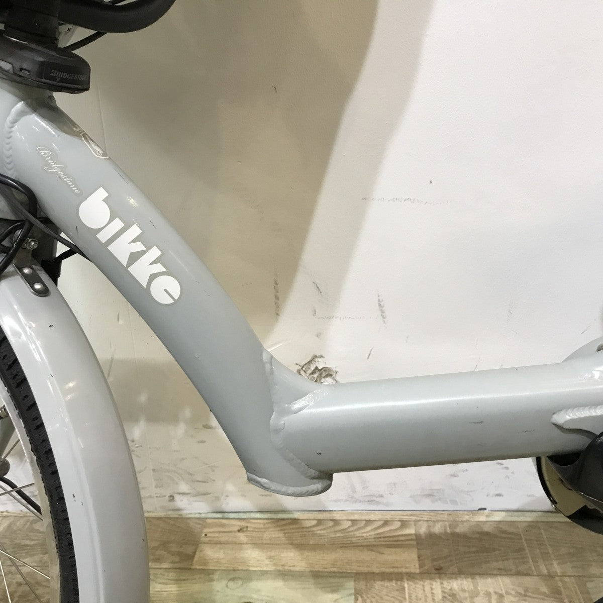 ブリヂストン ビッケポーラーe グレー 20インチ KL118 【中古車】