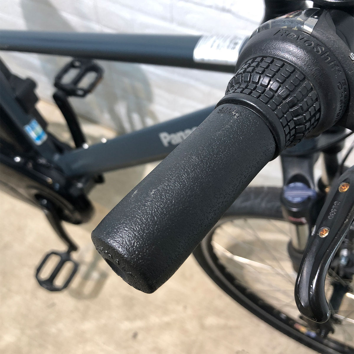 パナソニック ハリヤ ネイビー 26インチ SR368Y 【中古車】