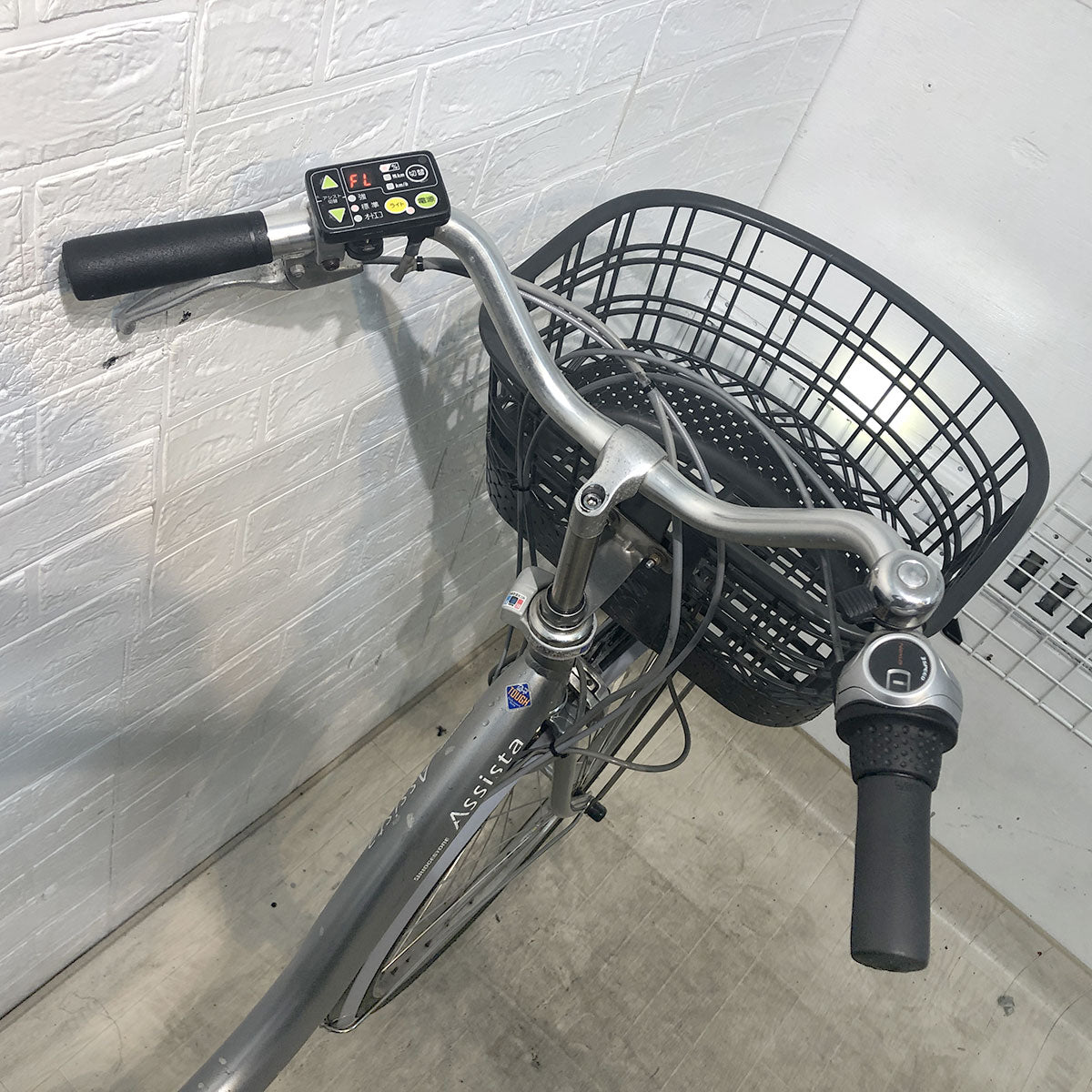 中古電動自転車 ブリヂストン アシスタ DX シルバー 26インチ YE093