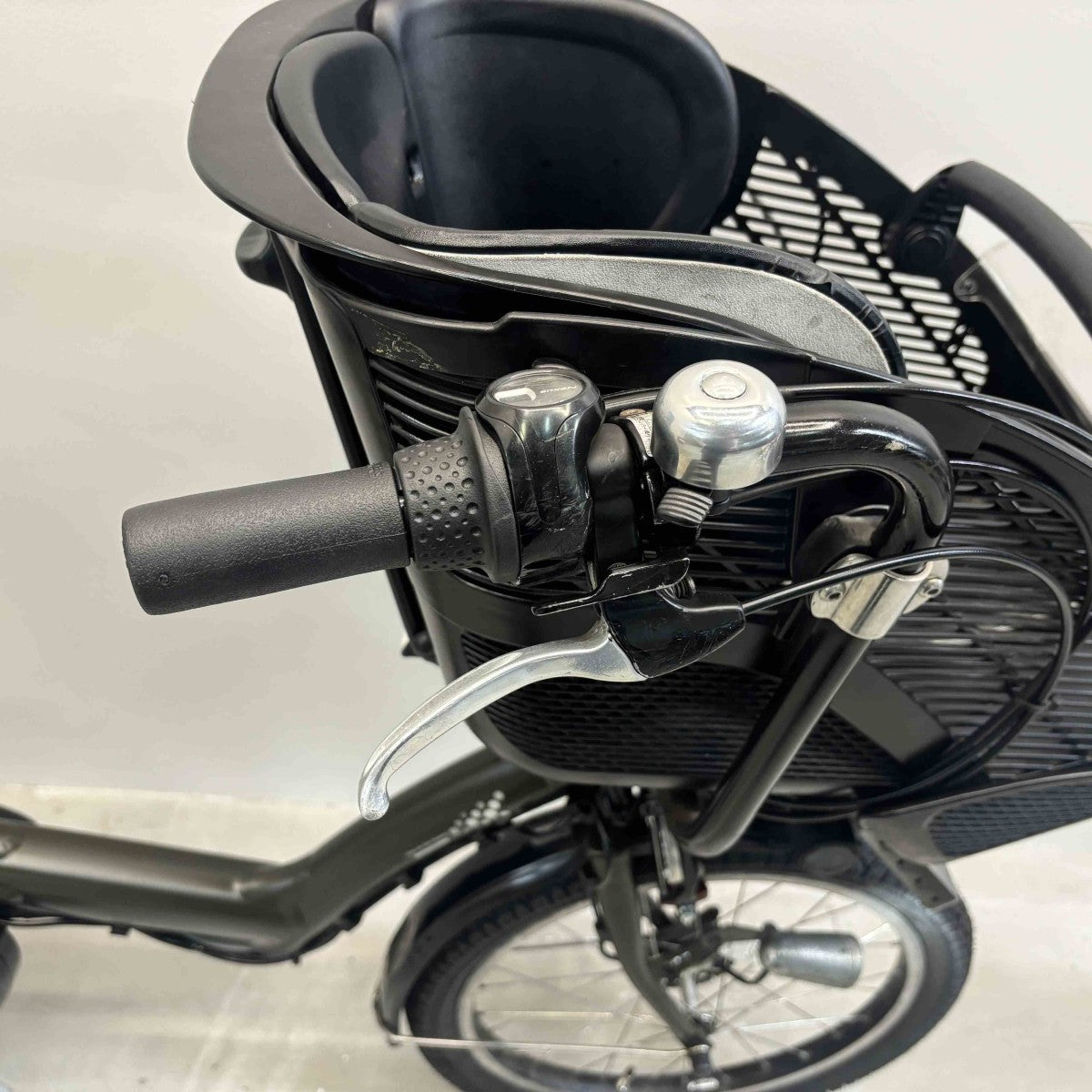 ブリヂストン アンジェリーノプティットe カーキ 20インチ YK003 【中古車】