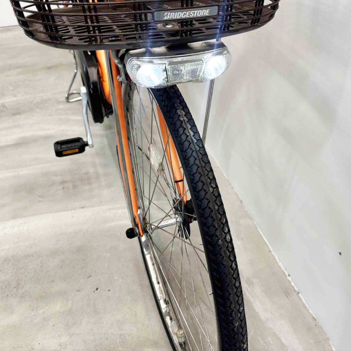 中古電動自転車 ブリヂストン アシスタ ロイヤル オレンジ ホワイト 26インチ YK016