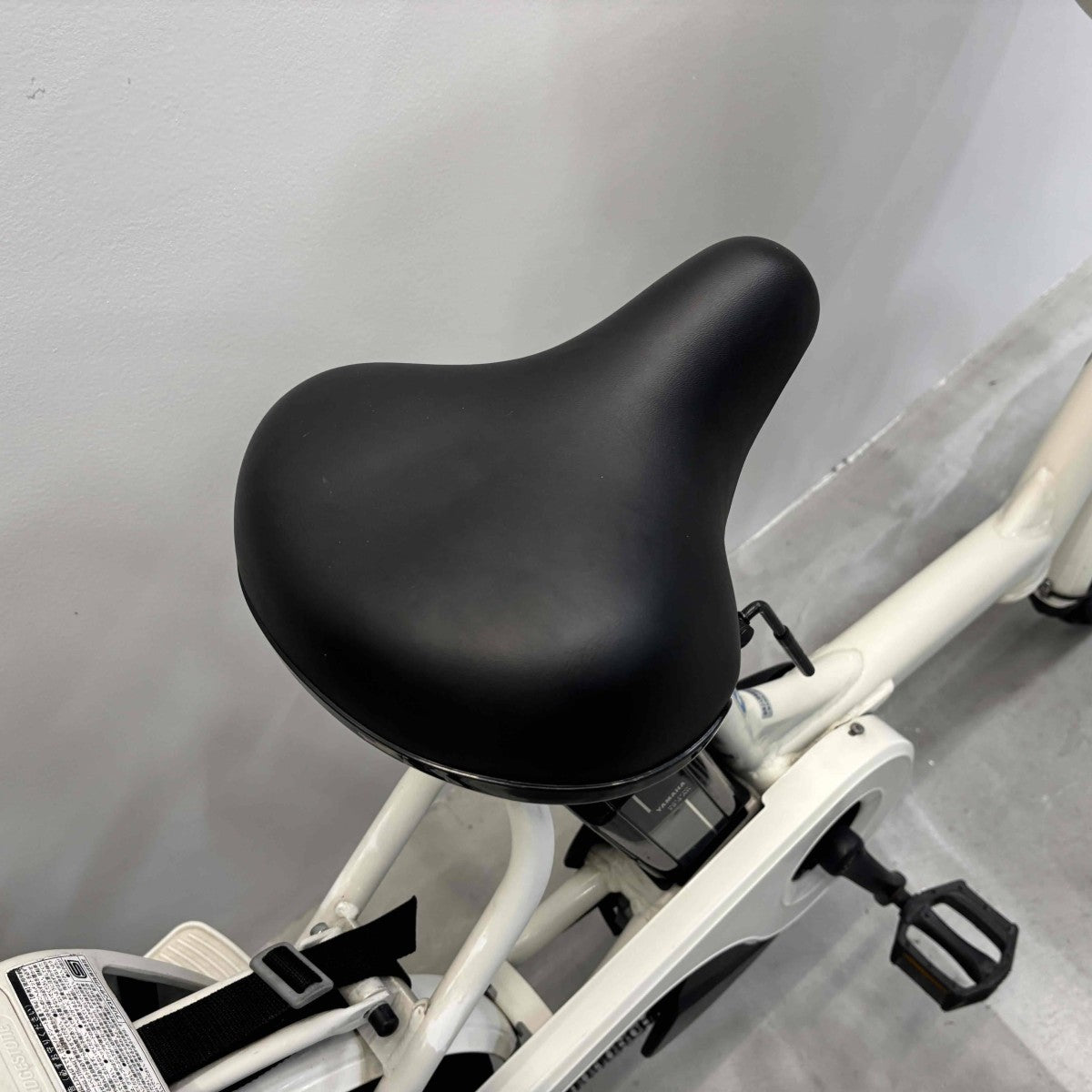 ブリヂストン ビッケポーラーe ホワイト 20インチ YK052 【中古車】