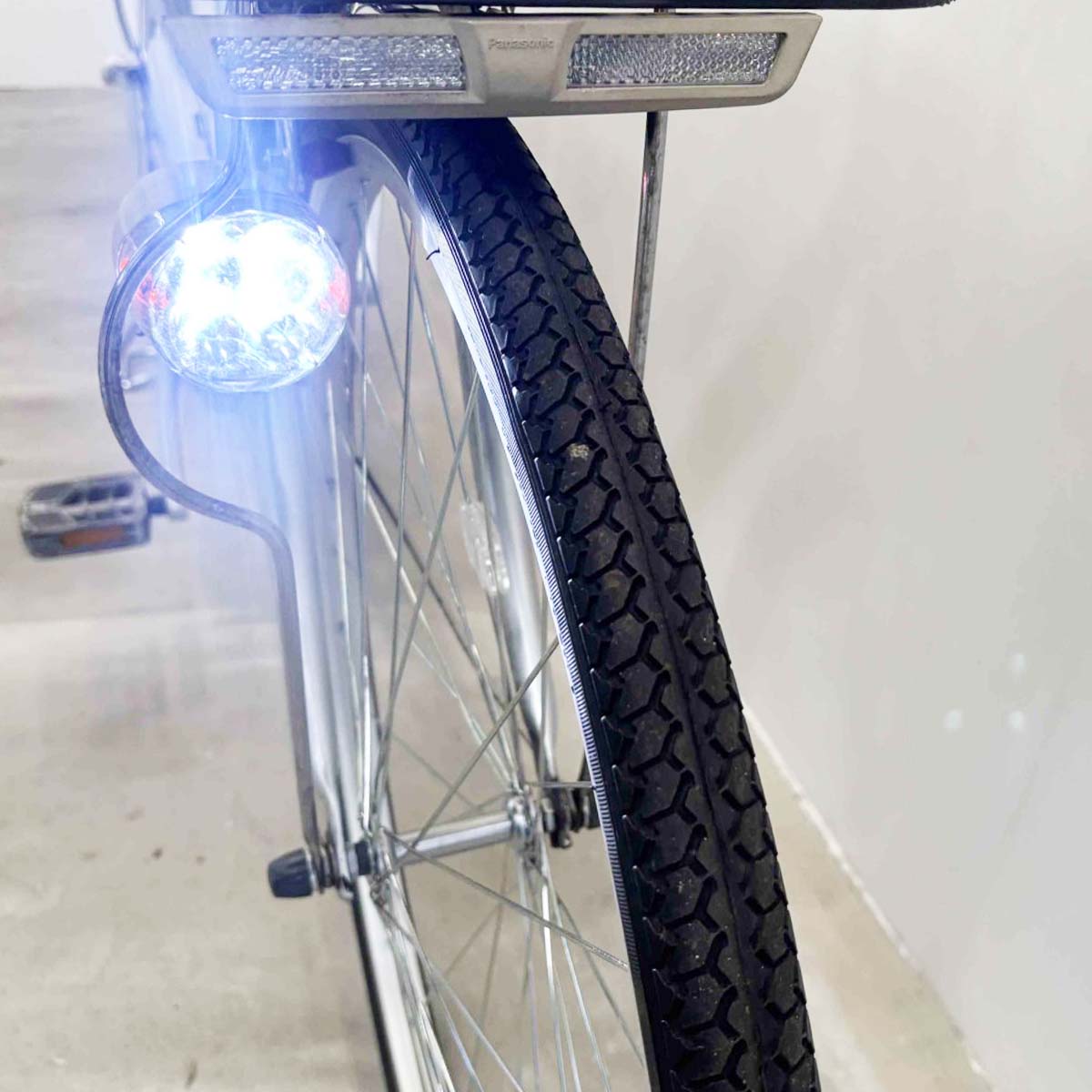 パナソニック ビビNX

 シルバー 26インチ YK084 【中古車】