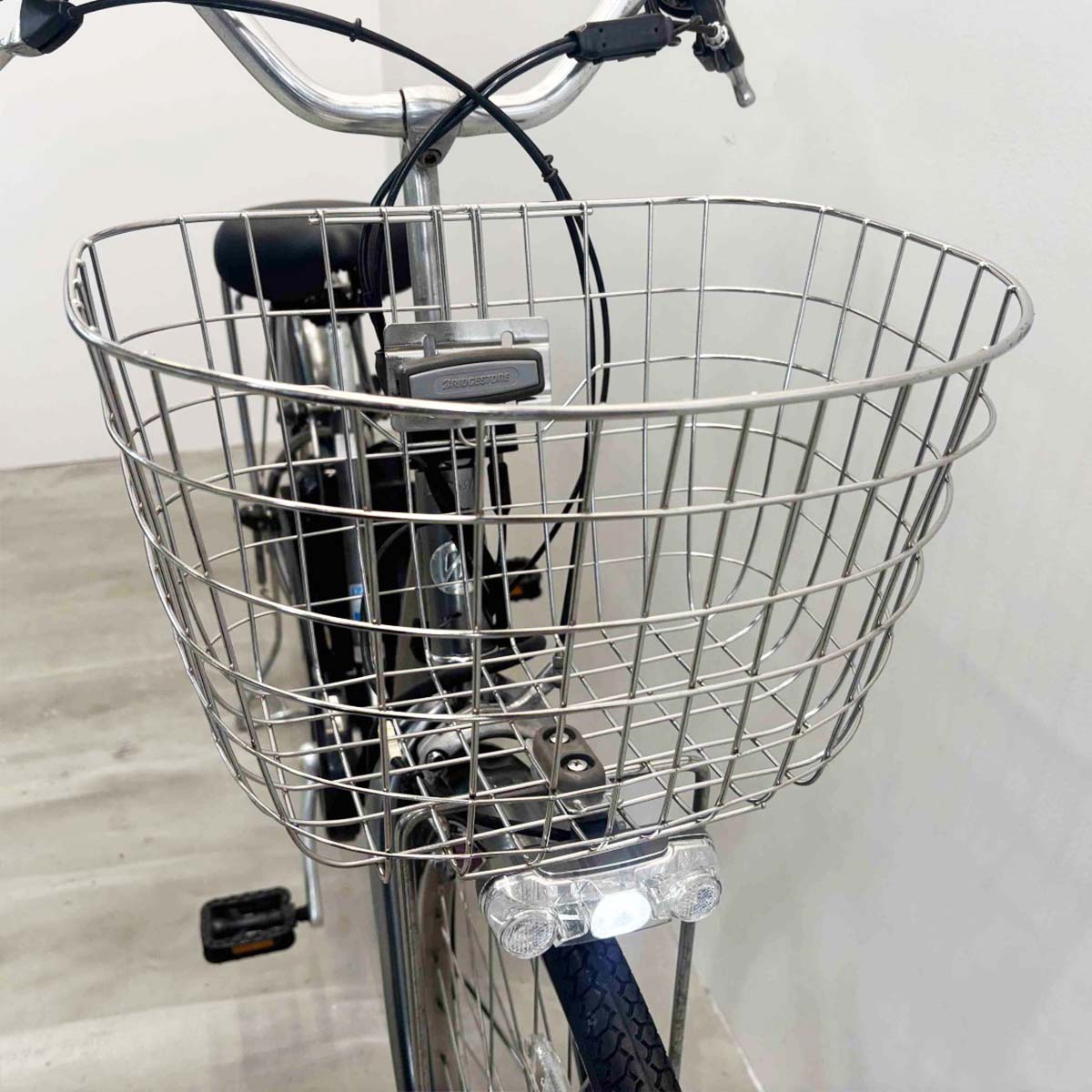 ブリヂストン フロンティア（デュアルドライブ） シルバー 26インチ YK085 【中古車】