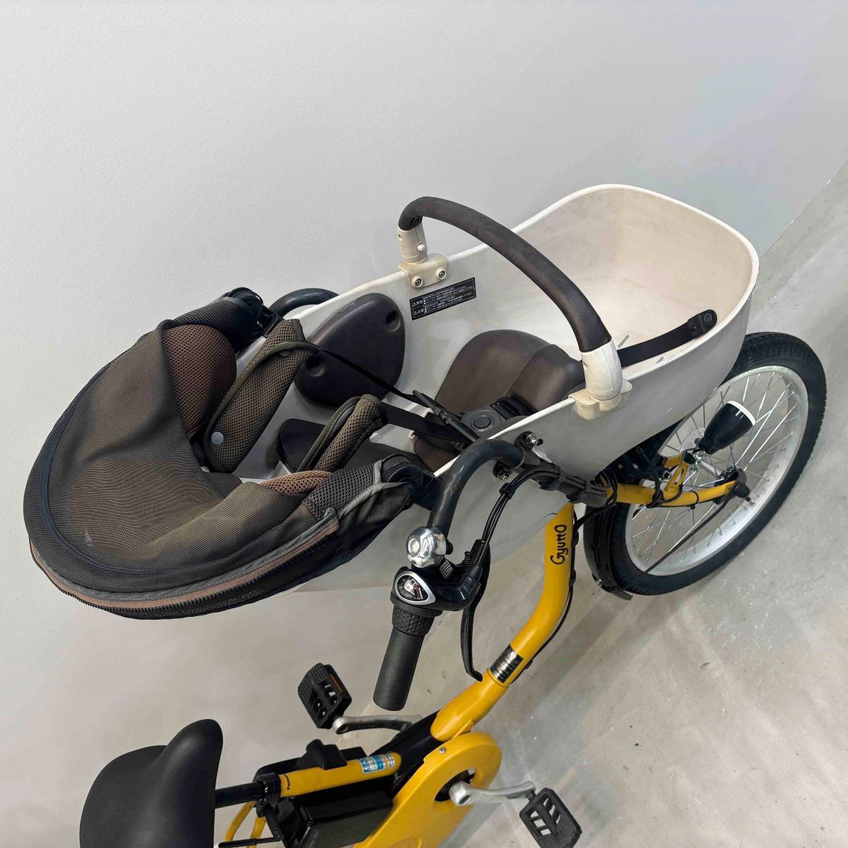 パナソニック ギュットクルームDX イエロー 20インチ YK086 【中古車】