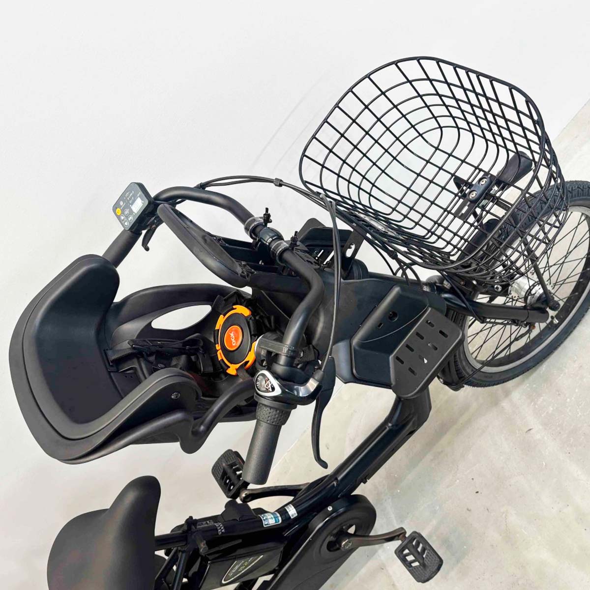 パナソニック ギュットアニーズ ブラック 20インチ YK088 【中古車】
