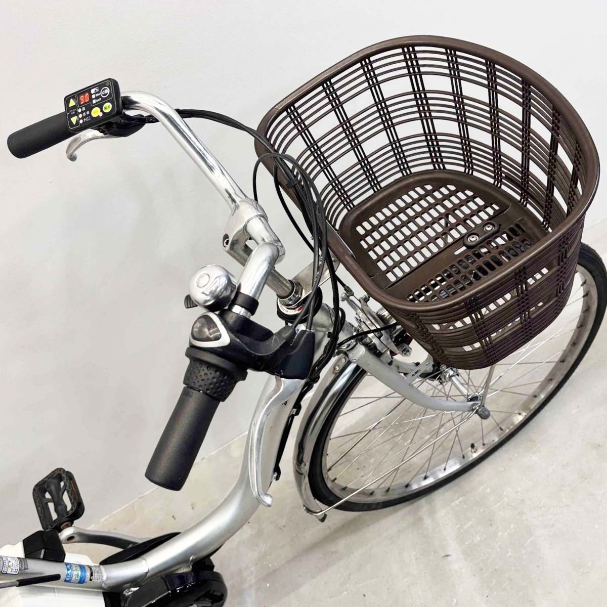ブリヂストン アシスタU DX シルバー 26インチ YK093 【中古車】