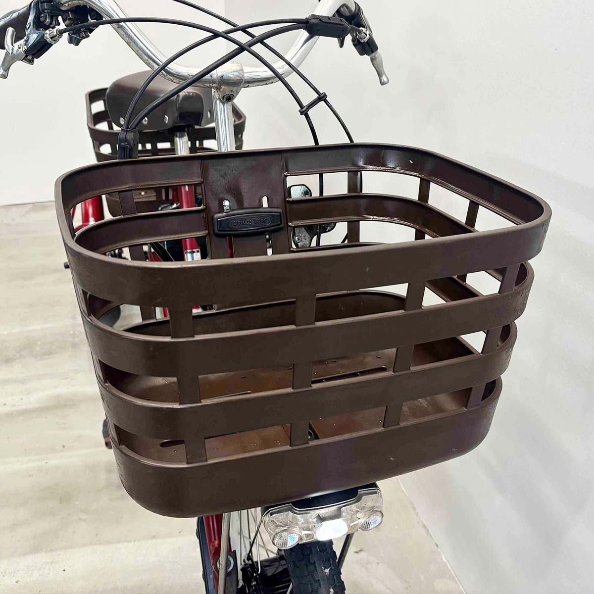 ブリヂストン ラクットワゴン（デュアルドライブ） レッド 20×16インチ YK098 【中古車】