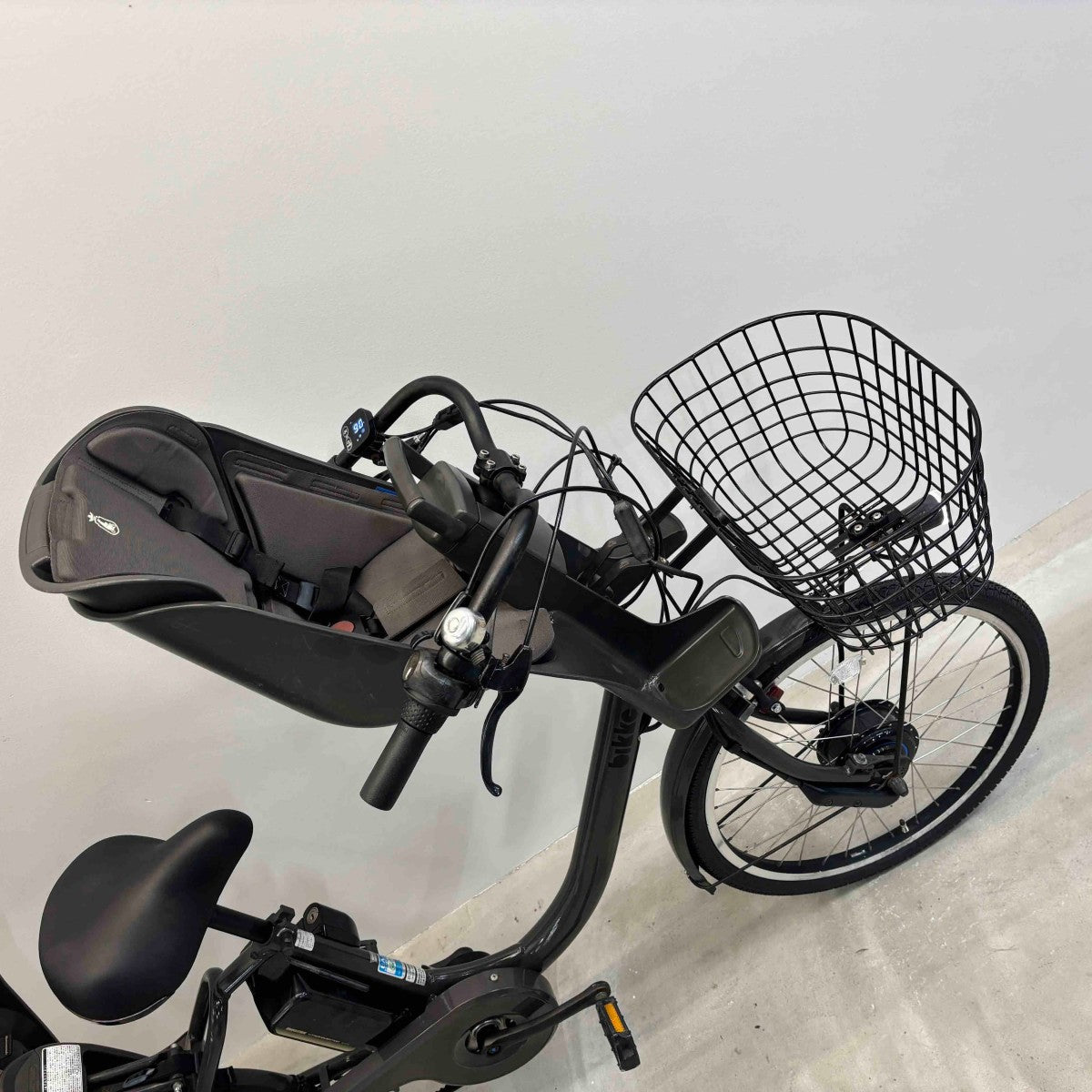 ブリヂストン ビッケモブdd（デュアルドライブ） グレー 24×20インチ YL012 【中古車】