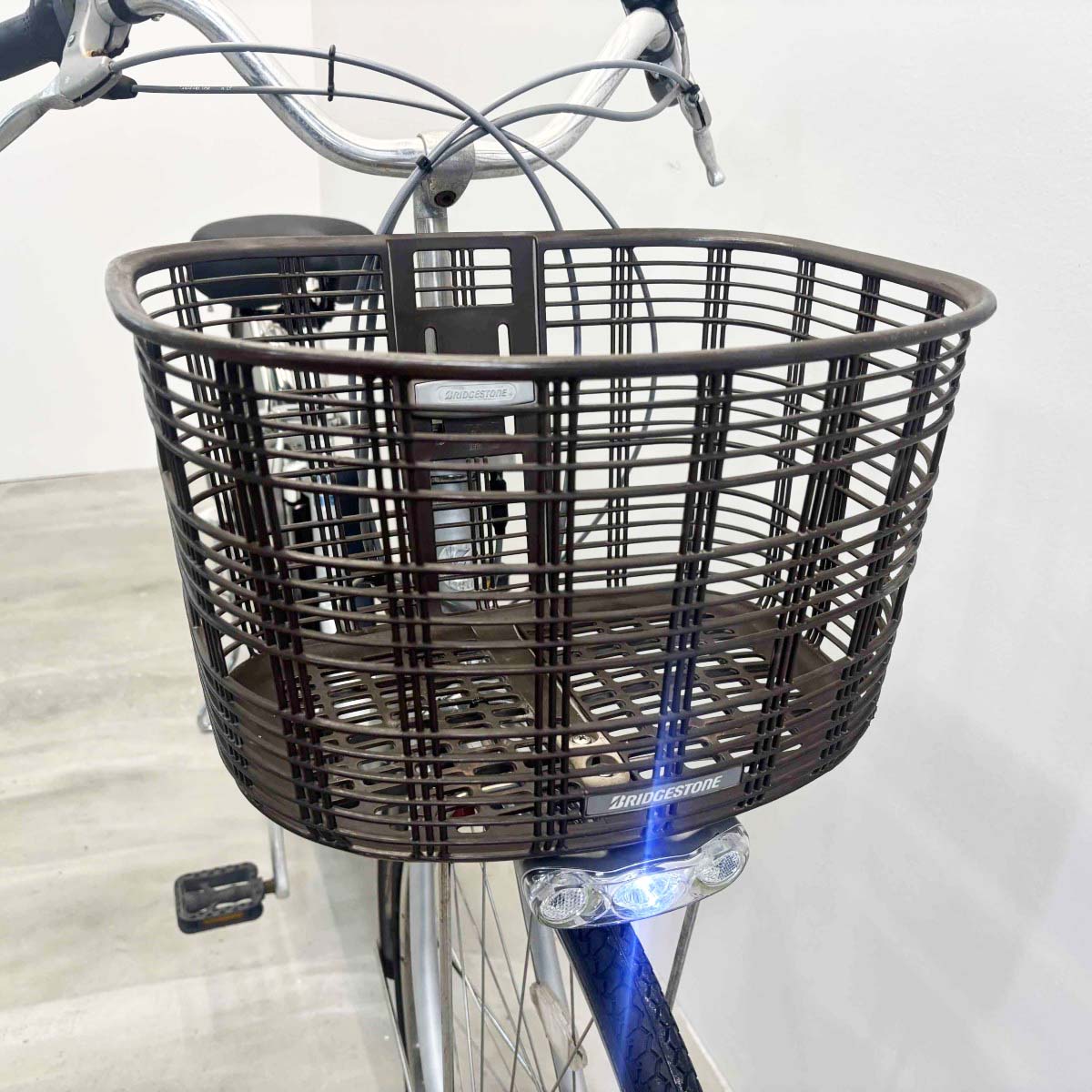 中古電動自転車 ブリヂストン アシスタ シルバー 26インチ YL028