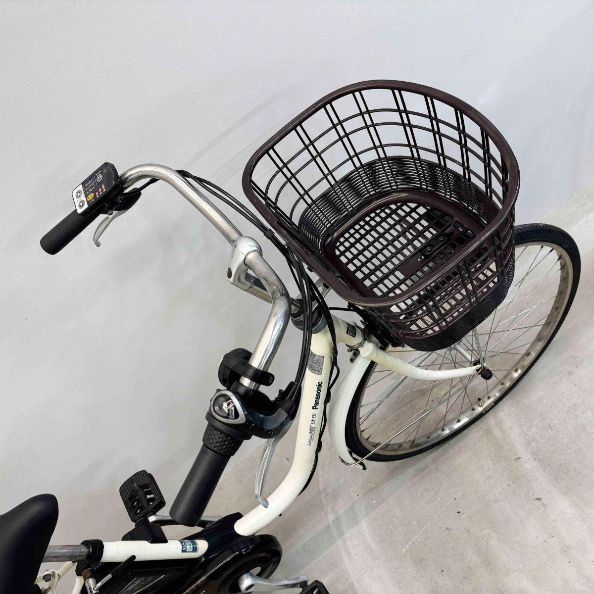 中古電動自転車 パナソニック ビビDX スペシャルデザイン ホワイト 26インチ YL078