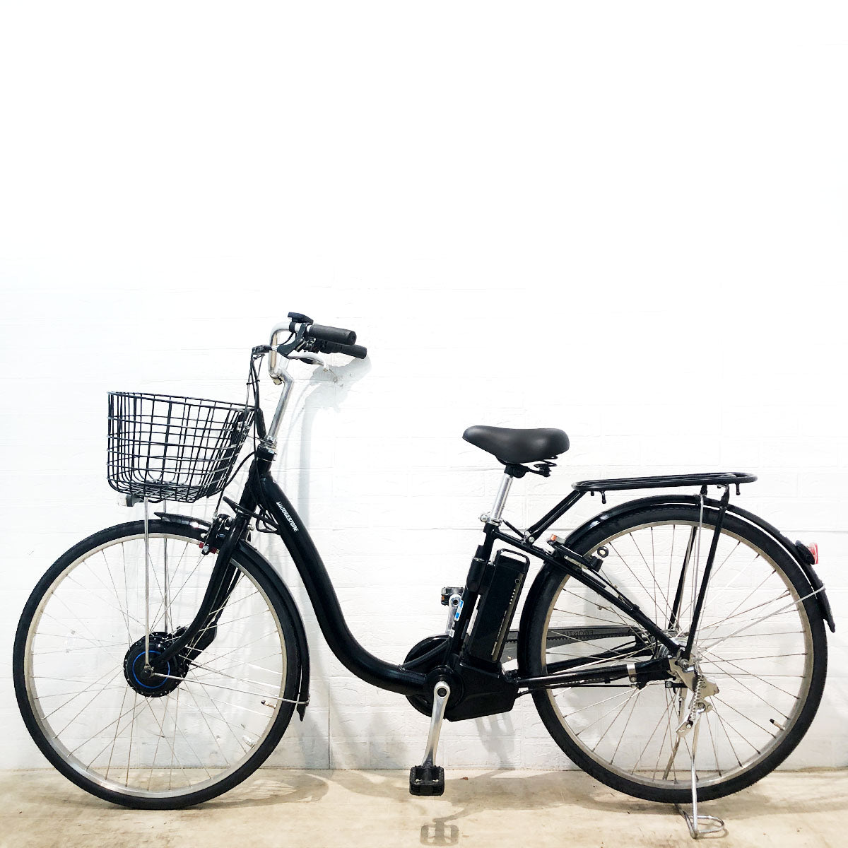 ブリヂストン フロンティア DX ブラック 26インチ YQ068 【中古車】