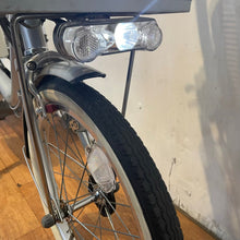 画像をギャラリービューアに読み込む, 電動自転車【中古車】ブリヂストン 三輪 アシスタ ワゴン ブリリアントシルバー YT044
